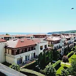 Lägenhet Life Resort- фемили